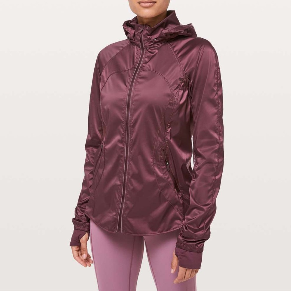Lululemon goal crusher rain jacket‎ women’s red size 4